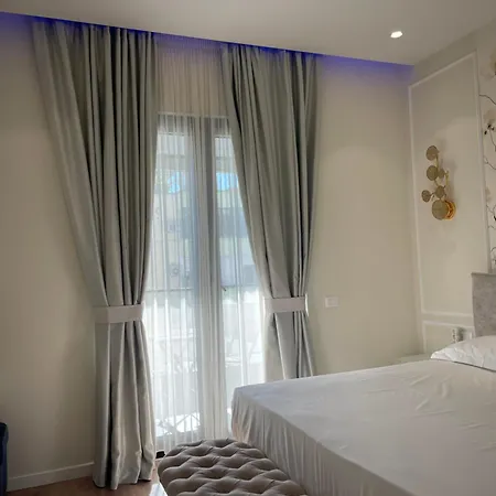 Apartment Enrik Tirana